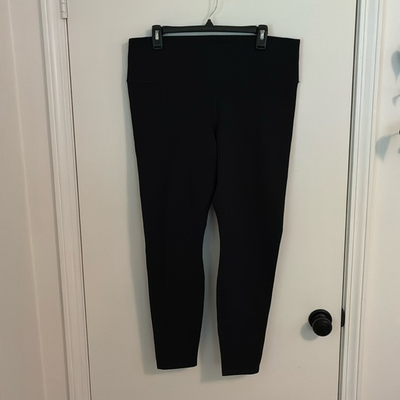 Fabletics High Waisted Powerhold Black Full Length Leggings - Picture 1 of 4